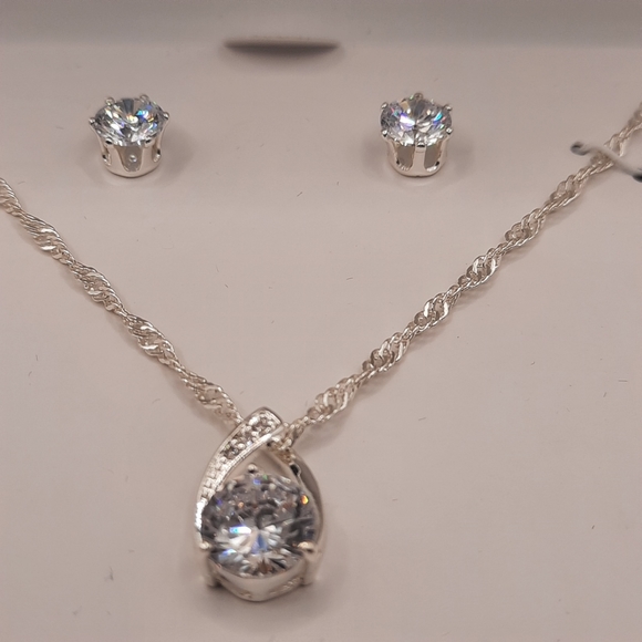 NIB Charter Club 2 Piece CZ Necklace Set - Picture 6 of 8